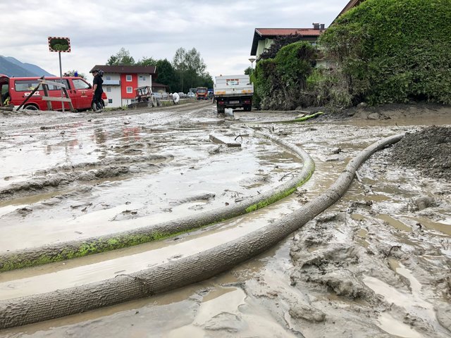 Nach dem kurzen, jedoch sehr starken Unwetter in Uttendorf und den folgenden Überschwemmungen steht nun die Höhe des entstandenen Schadens fest.