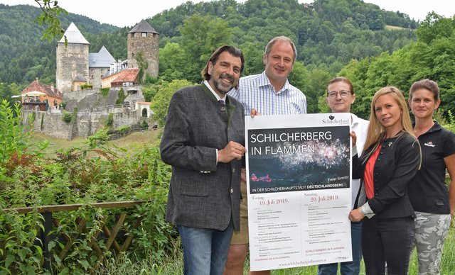 Ein umfangreiches Programm wird heuer zum 19. Mal den Schilcherberg bei der Burg Deutschlandsberg entflammen lassen.