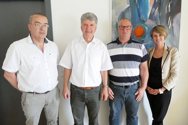 BHStv. Konrad Geisler, Bgm. Klaus Ziernhöld, Vize-Bgm. Stefan Schwarz und BH Katharina Rumpf (v.l.).