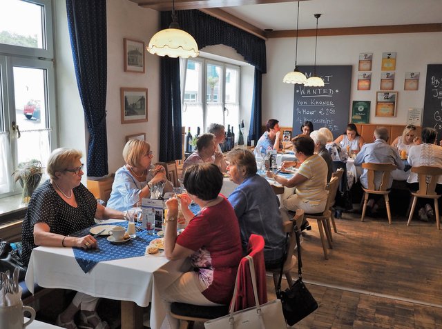 Die ÖVP-Frauen Oberwart luden zum Frühstück ein.