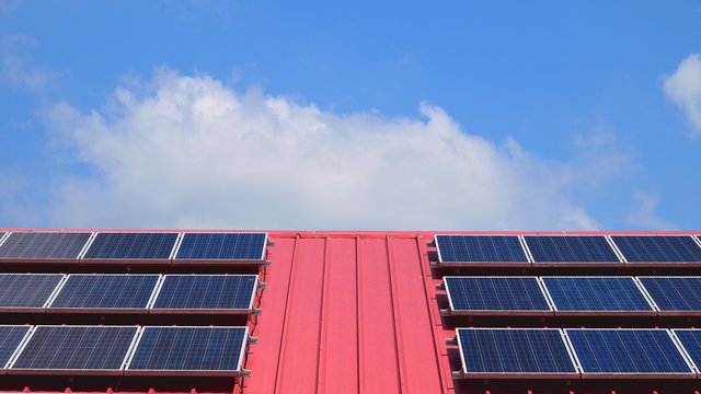 Photovoltaikanlagen: Die Zukunft der städtischen Energieversorgung?  | Foto: getty images