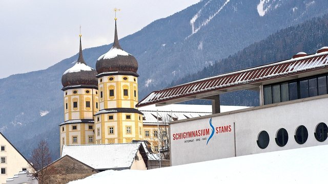 Das international anerkannte Skigymnasium in Stams ist aus schulrechtlicher Sicht ein 52-jähriger Dauer-Schulversuch.  | Foto: Archiv