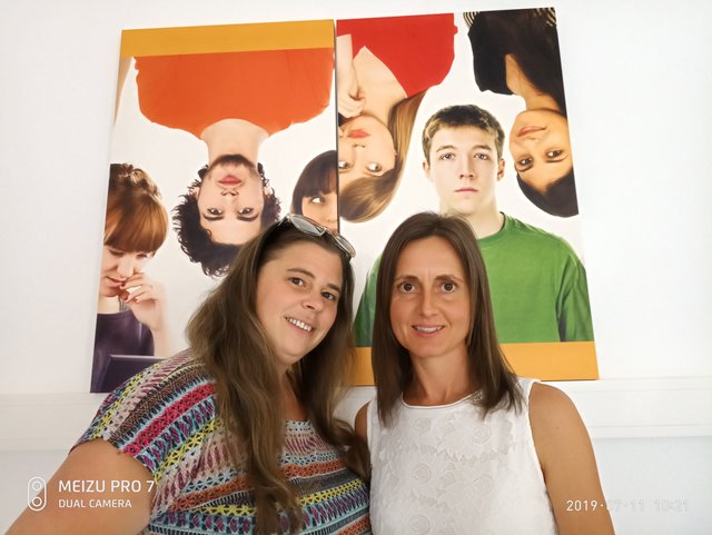 Johanna Brandstetter und Andrea Zikeli beraten Jugendliche.  | Foto: Jugendcoaching