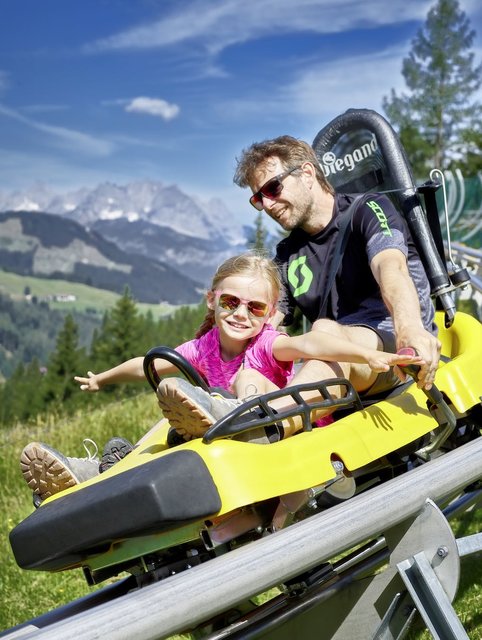 Den Alpinen Coaster auch am Abend nützen.