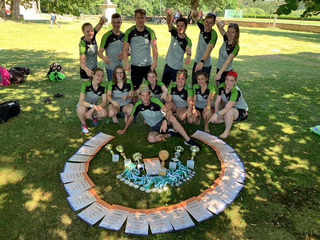 Starke Leistung: So viele Pokale, Medaillen und Urkunden für unsere Landjugendlichen,.... | Foto: LJ