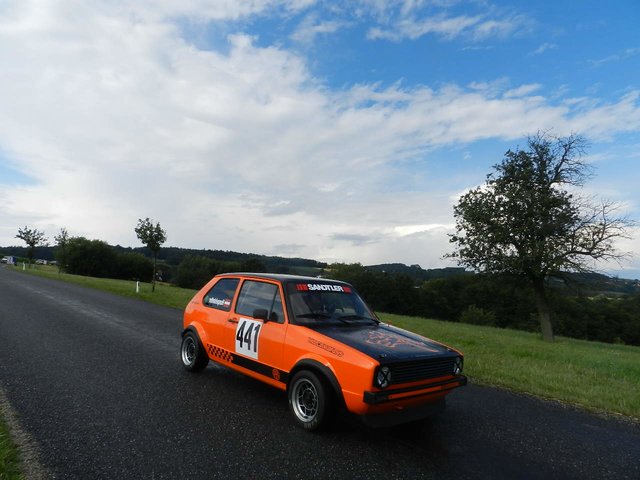 Humpelstetter Wolfgang fährt Bergrennen mit einen 
VW Golf GTI