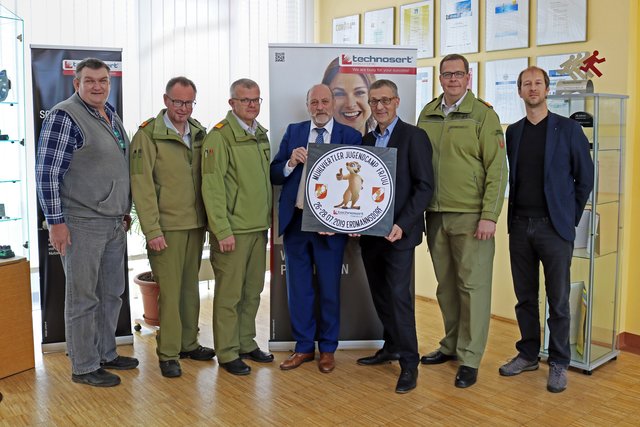 Von links: Johann Prielhofer, Thomas Wurmtödter, Harald Dobusch, Johannes Gschwandtner, Hermann Schübl, Johannes Enzenhofer und Andreas Gschwandtner.