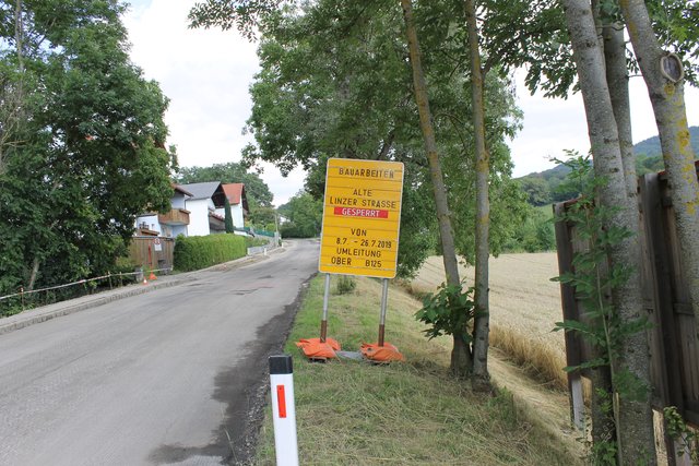 Die Alte Linzerstraße ist nur mehr eine Woche gesperrt. Ab Mitte August wird aber auch die Prager Straße (B125) im Bereich Honeder saniert. | Foto: Gernot Fohler