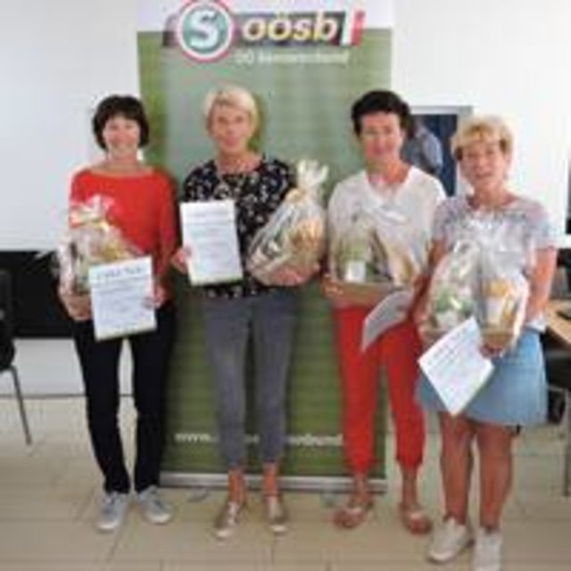 Ennsbrunner Maria (links) mit Edith Preslmayr als Tennis-Landesmeisterinnen