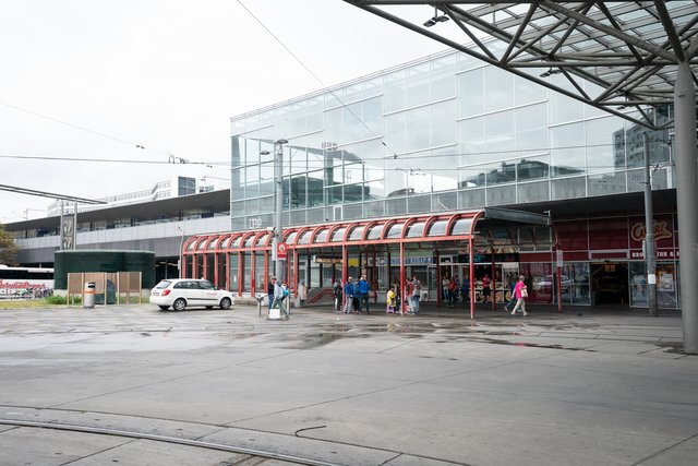 Der Bau der zweistöckigen Polizeiinspektion neben dem Imbiss "Türkis" soll ab Herbst beginnen.