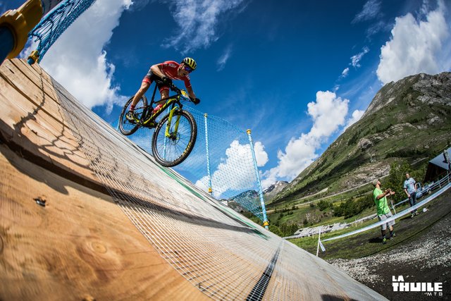 Lukas Hatz am Weg zur Quali für die EM im Rahmen des Weltcups in La Thuile in Frankreich.
(c) La Thuile MTB
