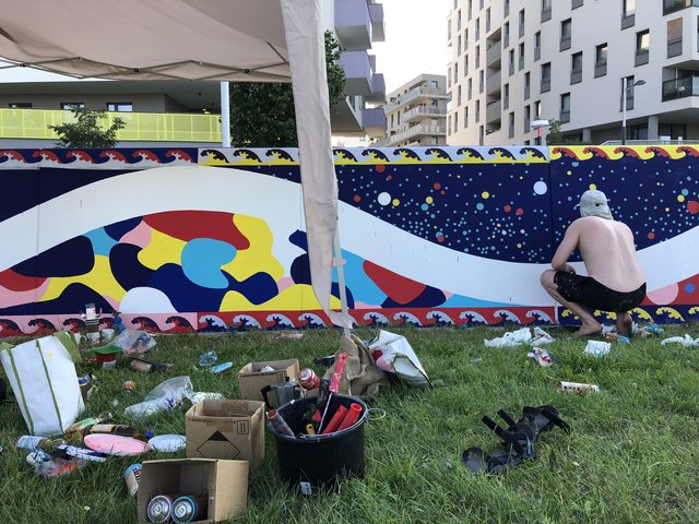 Langsam nimmt die Wandgestaltung, das Mural, sichtbare Formen an.