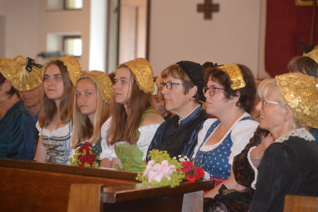 die Goldhaubengruppe nahm am ökumenischen Gottesdienst in der katholischen Kirche teil | Foto: Klaus Großauer