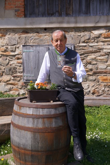 Heinz Reitbauer hat bereits fleißig Wasser gesammelt.