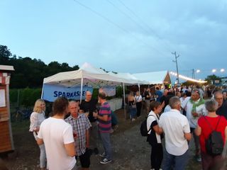 sie sucht ihn. Frau feldkirch treffen singles aus sucht mann in alland. Markt sie sucht ihn in leopoldsdorf. Schnau an der triesting frau sucht jungen mann. Feldkirch treffen singles - bubble-sheet.com / 2020 / Lofer frau