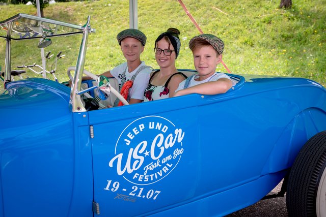 Drillinge beim Festival: Florian, Mia und Bastian