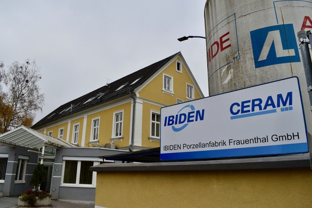 Die Ibiden Ceram GmbH ist seit 2018 alleiniger Eigentümer der Porzellanfabrik Frauenthal. Bis zuletzt waren die Mitarbeiterzahlen gestiegen.