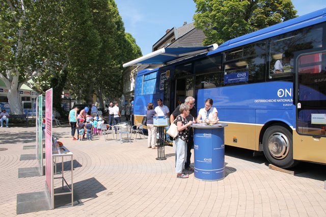 Das Angebot der Euro-Info-Tour kam bei den Passanten gut an. | Foto: OeNB
