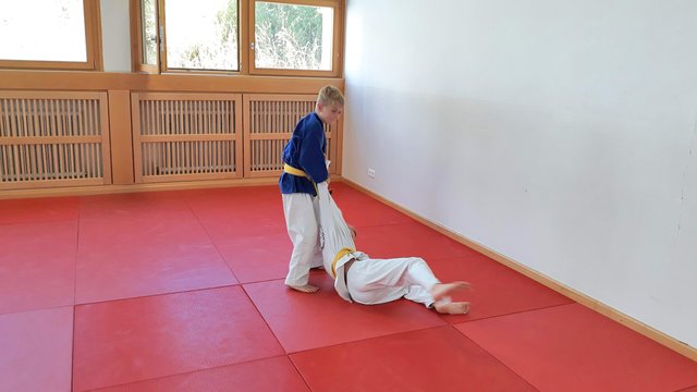 Bei den Prüfungen. | Foto: Judo Lungau