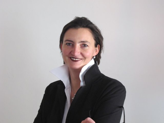 RA Dr. Julia Konzett (www.anwalt-Konzett.AT) beantwortet die wichtigsten BB-Tirol Fragen zum Thema Stau.