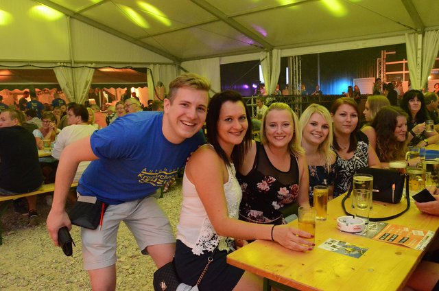 Beste Stimmung im Festzelt. | Foto: Josef Pointinger/BRS