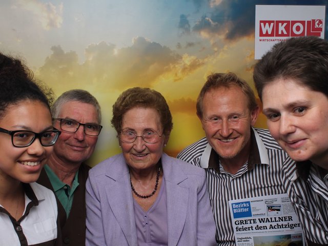 Viele Besucher machten ein Foto mit dem Geburtstagskind im Fototrailer.