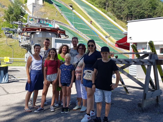 Die Kandidaten mit Martin Koch in der Villacher Alpenarena