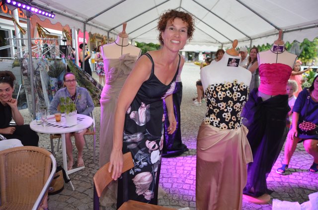 Gewandmeisterin und Drapierkünstlerin Michelle Ann Haydn