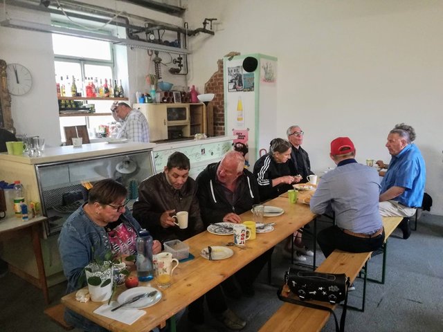 Beim letzten Stadtteilfrühstück konnten sich die Nachbarn vom Kulturverein ein Bild machen. | Foto: Schlot