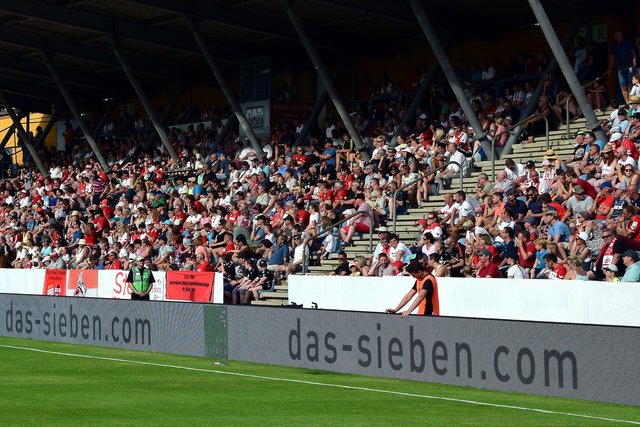 Kufstein Arena - Internationale Testspiele. | Foto: Friedl Schwaighofer