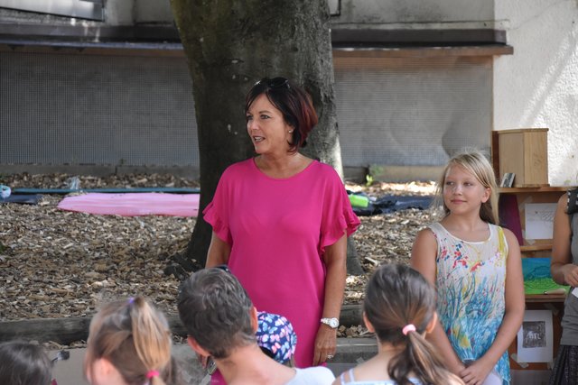 Birgit Obermüller, Bildungsbeauftragte der Stadt Kufstein, begrüßte die Anwesenden zu Beginn der Präsentation. | Foto: Barbara Fluckinger