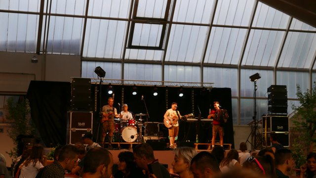 für die musikalische Unterhaltung sorgten die "bärigen Tiroler"