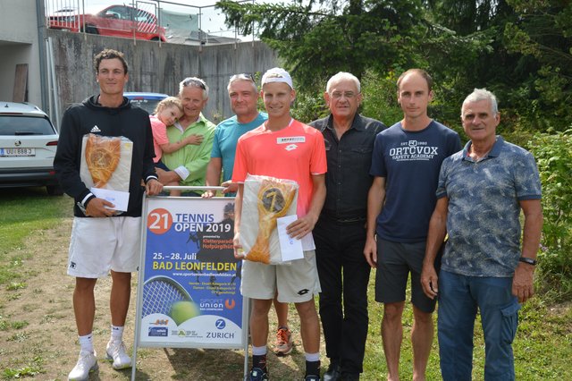 David Pichler (Mitte) und Dominik Wirkend (links außen) standen sich im Finale gegenüber.