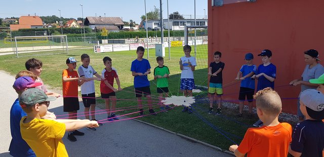 Die Kinder probierten neue Geschicklichkeitsspiele und Sportarten aus. | Foto: KK