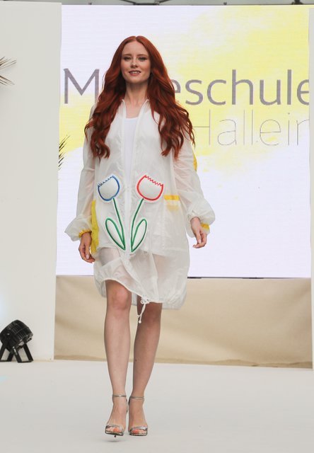 Model Barbara Meier im Öko-Outfit am Laufsteg | Foto: Franz Neumayr