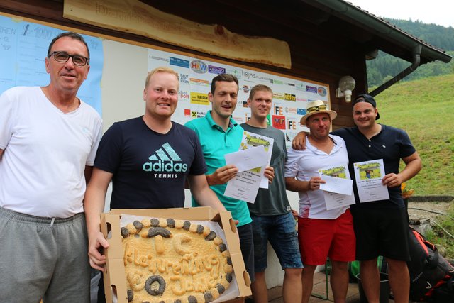 Reinhold Zawrel, Simon Hinterplattner / Mathias Schöpf (Sieger), Gerald Kahlhofer, Georg Hellmondseder / Günther Redl (Finalisten; v. l.). | Foto: TC Kleinreifling/Zawrel