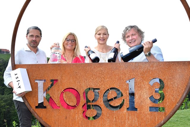 Freuen sich auf´s Brut Rosé Fest (v. l.): Wolfgang Thomann, Beatrix Drennig, Helga Kresnik und Walter Polz.​​​​​​​​​​​​​​​​​​ | Foto: Anton Barbic
