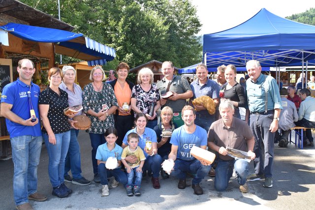 Die Himmelberger Standler bieten beim Bauernmarkt Produkte aus der Region an. Am 4. Oktober gibt's den Herbst-Bauernmarkt