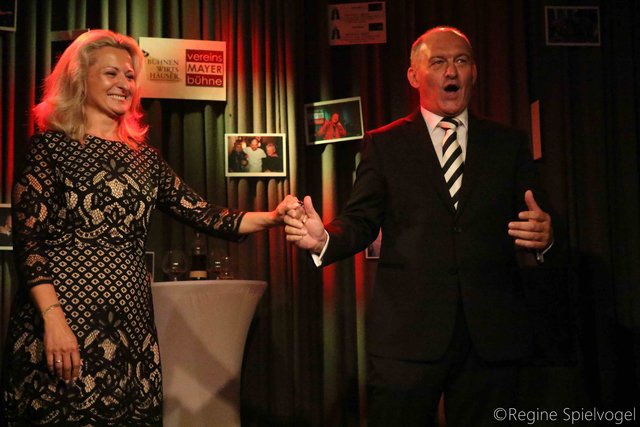 Besonders temperamentvoll ging es mit  Volksopernsängerin Renèe Schüttengruber und Volksopernsänger Wolfgang Gratschmaier auf der Bühne zu.