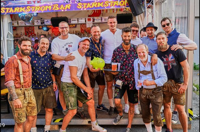 Niki Petrik (Crossfit Kämpferherz), Wolfgang Tischner (Ec Kellerberg), Roland Schurian (VSV Oldstar), Udo Wenders (Sänger), Robert Seppele (Organisator), Adis Alagic (EC VSV), Alexander Lahoda (EC VSV), Nico Brunner (EC VSV), Dan Bakala (EC VSV), Michael Raffl (NHL - Philadelphia Flyers Spieler), Hans Jörg Petrik (Villacher Fasching), Kuno Kunz (Villacher Fasching | Foto: KK