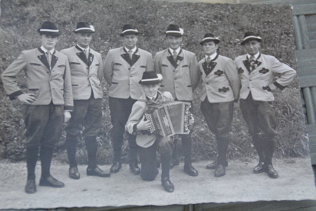 Der Trachtenverein wurde in St. Anton an der Jeßnitz im Jahr 1948 ins Leben gerufen. Ein Jahr später gab's den ersten Dirndlball.