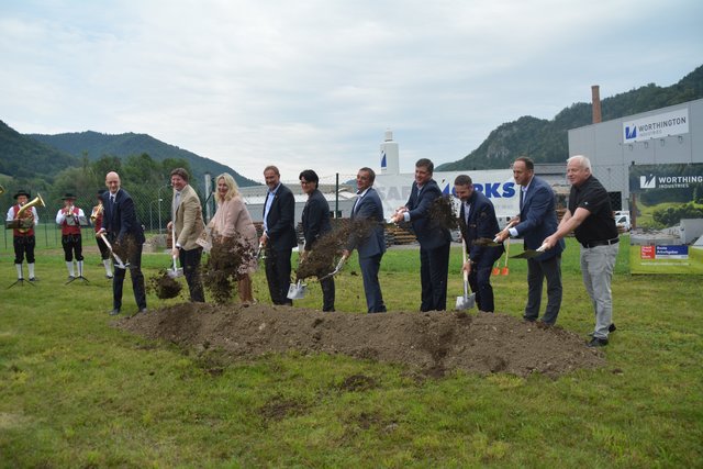 Eine Investition in die Zukunft unserer Region: Spatenstich für das neue Werk bei Worthington in Kienberg-Gaming.