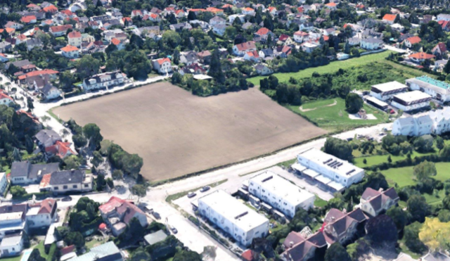 Ein Blick aus der Vogelperspektive auf das von der geplanten Umwidmung betroffene Areal zwischen Veste Rohr, Rohrfeldgasse und Rudolf Zöllnerstraße | Foto: www.baden.at