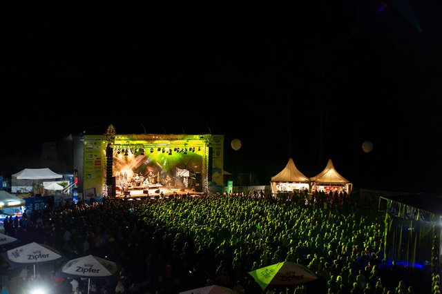 2018 rockte Reinhard Fendrich die Bühne des Alberner Hafen. | Foto: Karl Leitner Photography