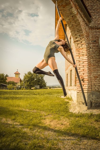 "Beim Poledancen ist vor allem Kraft gefragt", erzählt Andrea Payrhuber.