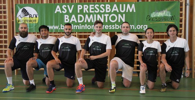 Internationales Trainerteam am Start....