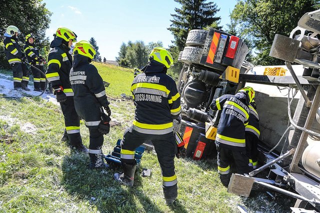 42 Feuerwehrmänner waren im Lobmingtal im Einsatz.