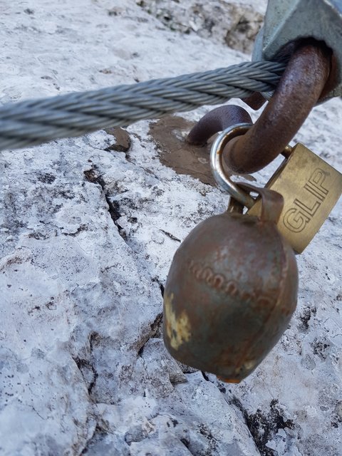 statt einem Wandbuch gibt's hier eine Glocke