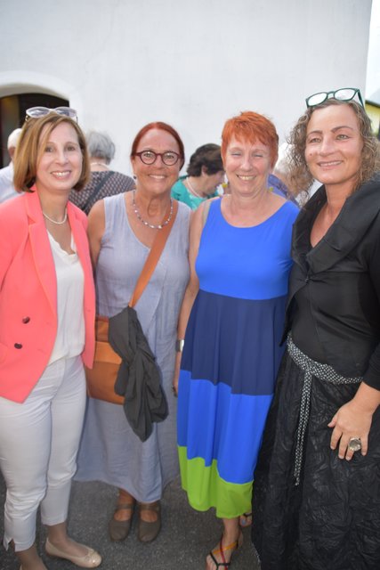 Dankbare Frauenhaus-Vertreterinnen beim 16. Afra-Fest.