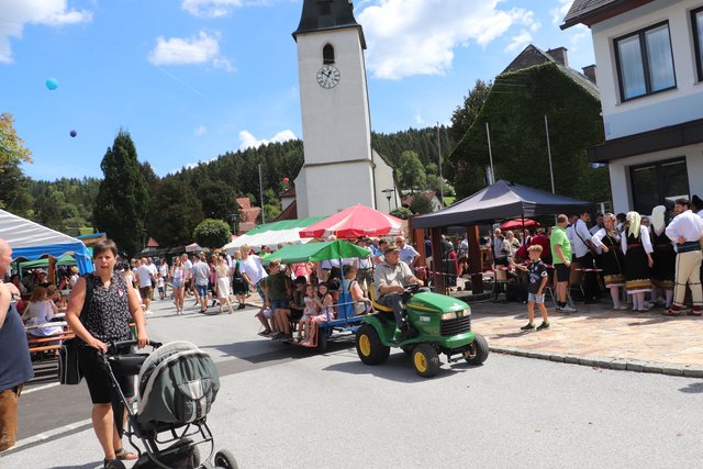 Beim Stiwoller Dorffest trifft sich traditionell die ganze Region. | Foto: Edith Ertl